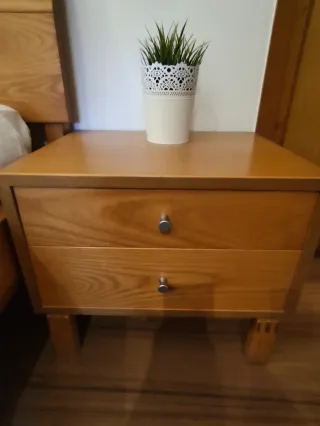 Dormitorio madera maciza