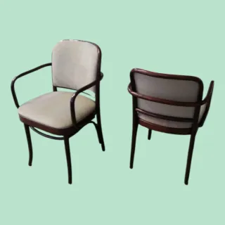 23 Sillas Thonet hoffman 811 en haya color caoba
