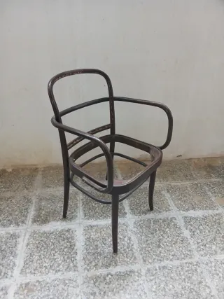 23 Sillas Thonet hoffman 811 en haya color caoba