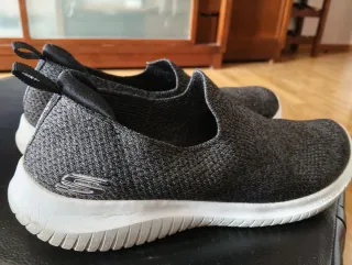 Skechers n°39 Stretch Fit sin cordones gris oscuro