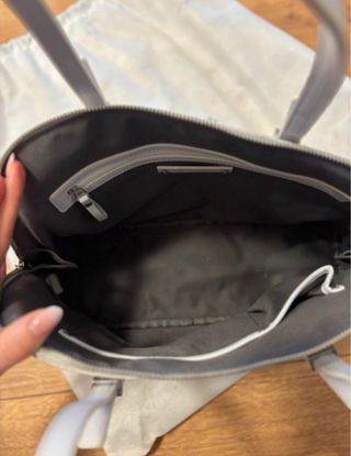 Bolso Calvin Klein Gris y Blanco