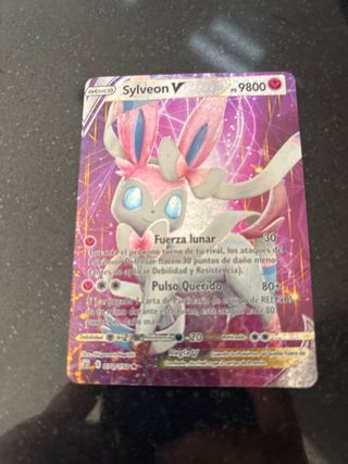 Sylveon V Carta Pokémon