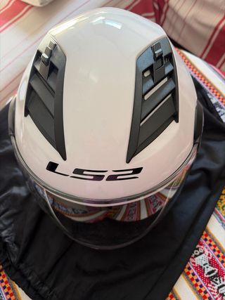 Casco Moto LS2 Blanco Nuevo. Lo vendo en mano.