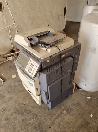 Impresora Multifuncional Toshiba e-STUDIO 2330c