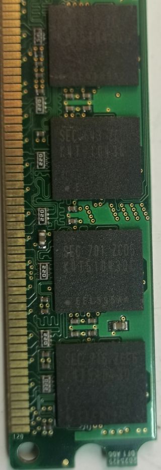 Ram 1GB. DDR2 333mhz / 240Pin