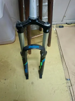 Horquilla Suntour 27.5 15x100mm