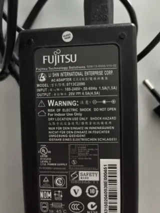Cargador Portátil Fujitsu 20V 4.5A