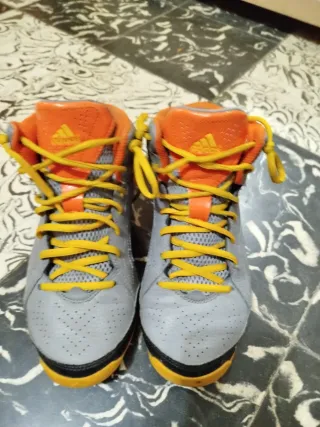 Zapatillas Adidas Naranja y Amarillo