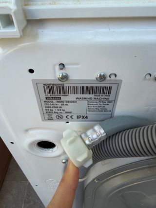 Lavasecadora Samsung IA 9kg/6kg casi sin uso