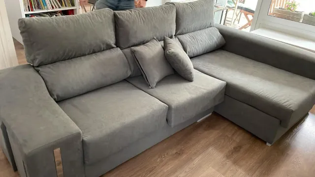 Sofá modular gris tela