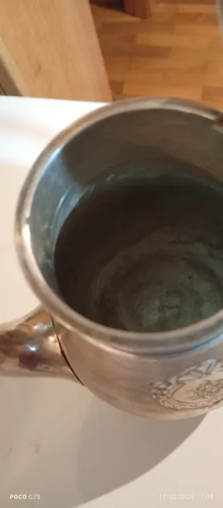 Tetera antigua metal plateado decorada