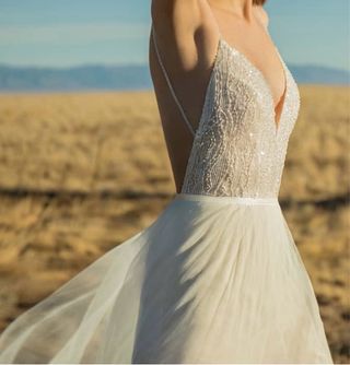 Vestido de novia Flora Bridal 2021-2022