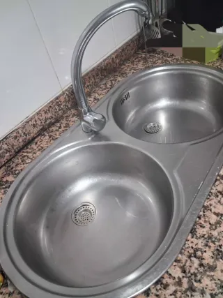 Fregadero doble de metal