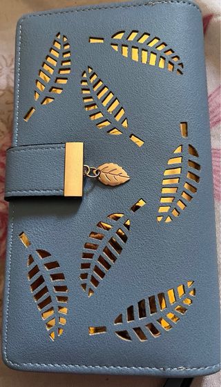 Portafoglio donna con foglie oro e azzurro