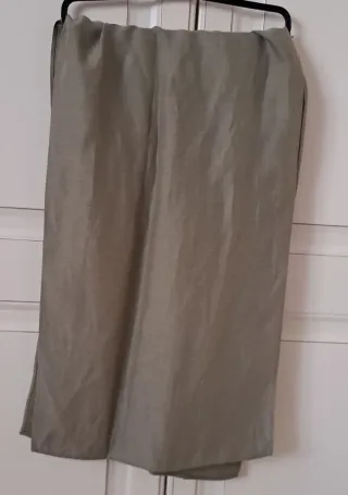 Traje 3 piezas mujer,top,pantalón y echarpe.