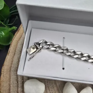 Esclava de plata con placa