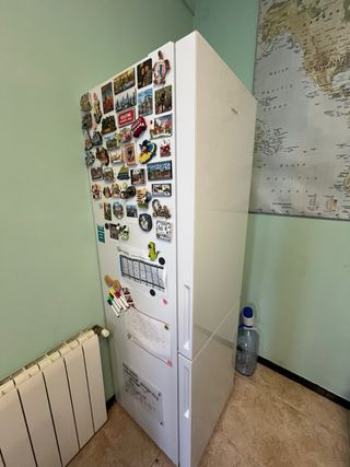 Nevera Cecotec Bolero CoolMarket Combi 250 White D