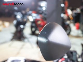 TRIUMPH STREET TRIPLE 660 S