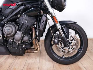 TRIUMPH STREET TRIPLE 660 S