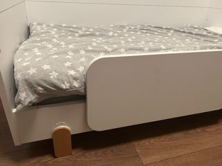 Cuna convertible en cama infantil 140x70 + colchón