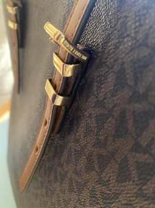 Bolso Michael Kors Marrón y Dorado