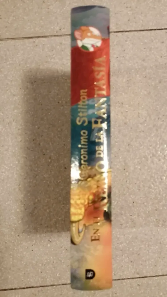 En el Reino de la Fantasía, libro infantil