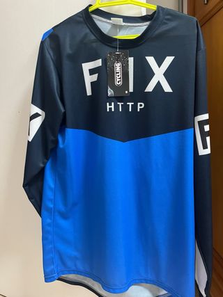 Camiseta Fox Manga Larga Azul y Negra