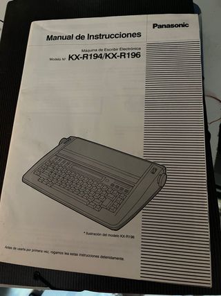 Máquina de Escribir Electrónica Panasonic R196