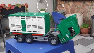 Camión MAN verde como nuevo