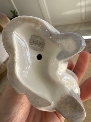 Figura Casades niño con pájaro