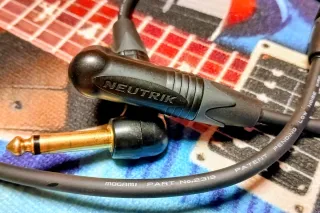 Cable Mogami Neutrik Acodado profesional 2 uds