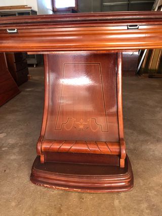 Mueble de comedor madera y cristal