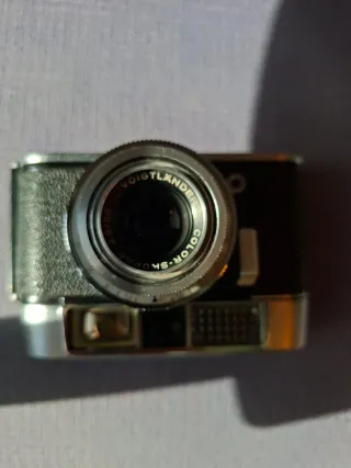 Cámara analógica Voigtlander Color-Skopar 2.8/50