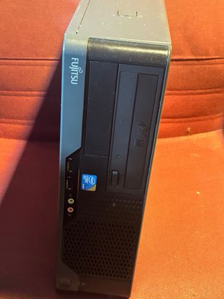 Ordenador Fujitsu + Pantalla