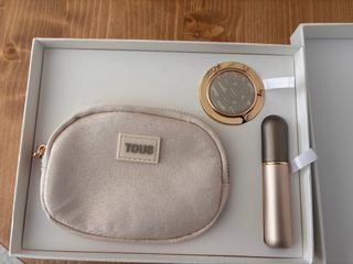 Estuche Tous Beige y Dorado