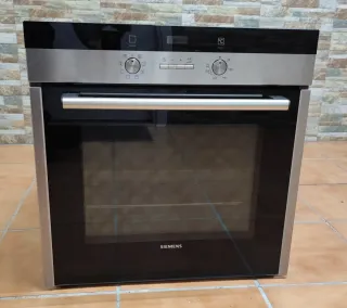 Horno Siemens y Vitrocerámica Zanussi