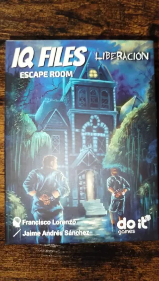 IQ Files Escape Room Liberación, juego de cartas.