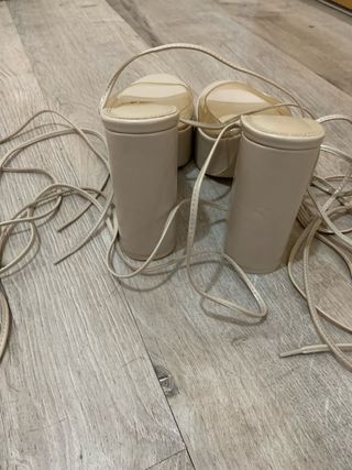 Zapatos Bershka plataforma beige