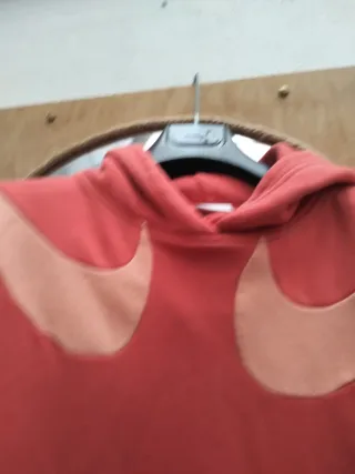 Felpa Nike corallo con doppio swoosh