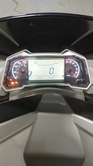 Keeway Vieste 300 Blanca -motor Piaggio = Vespa300