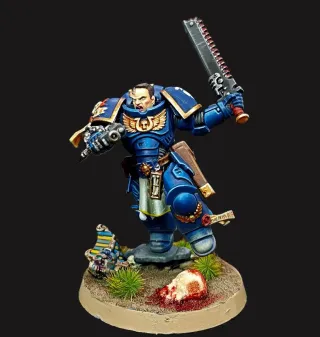Miniatura Teniente Titus Warhammer 40k