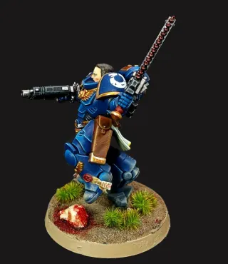 Miniatura Teniente Titus Warhammer 40k