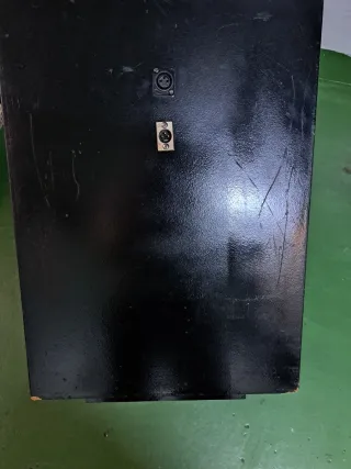 Cajas de Altavoces Negras