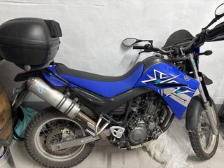 Yamaha XT 660 R Azul y Negra