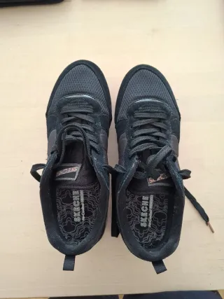 Skechers negras talla 41
