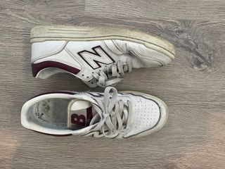 Zapatillas New Balance Blancas y Moradas