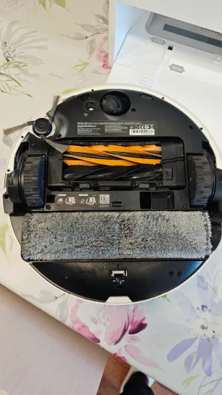 DREAME AQUA10 ULTRA TRACK robot aspirador