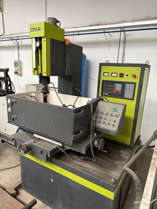 Máquina Electroerosión ONA Compact 2