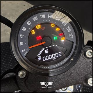 HARLEY DAVIDSON STREET BOB 117 - 2025 con 2 km