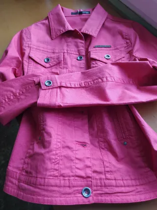 Cazadora estilo vaquera